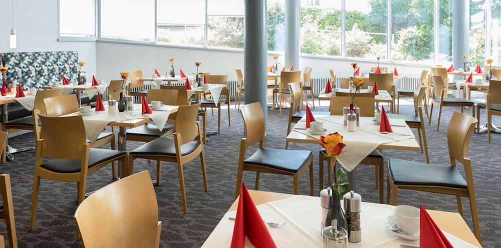 Best Western Hotel Am Europaplatz Königsbrunn Εξωτερικό φωτογραφία